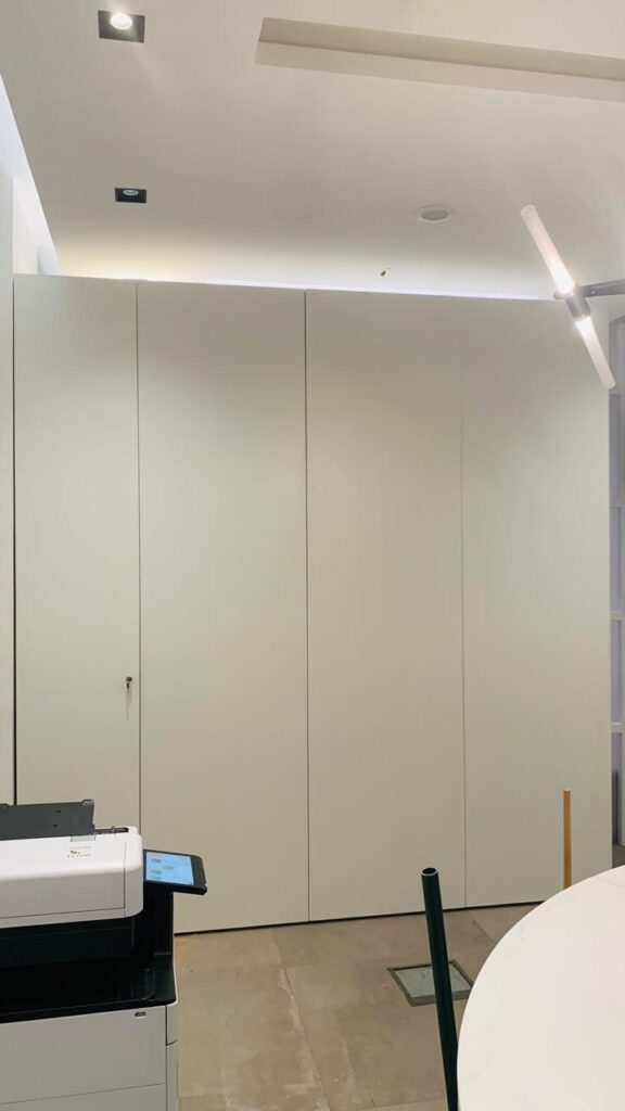 تفصيل خزائن مبتكر في الرياض whatsapp image 2026 04 05 at 3.35.53 pm